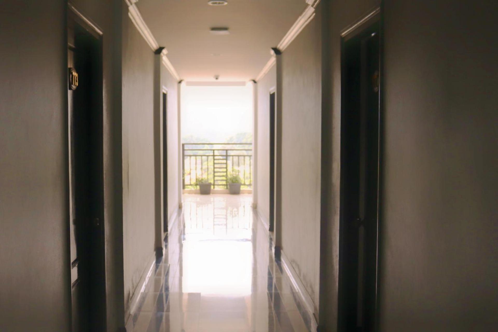 Vang Vieng Consiana Hotel Exterior photo